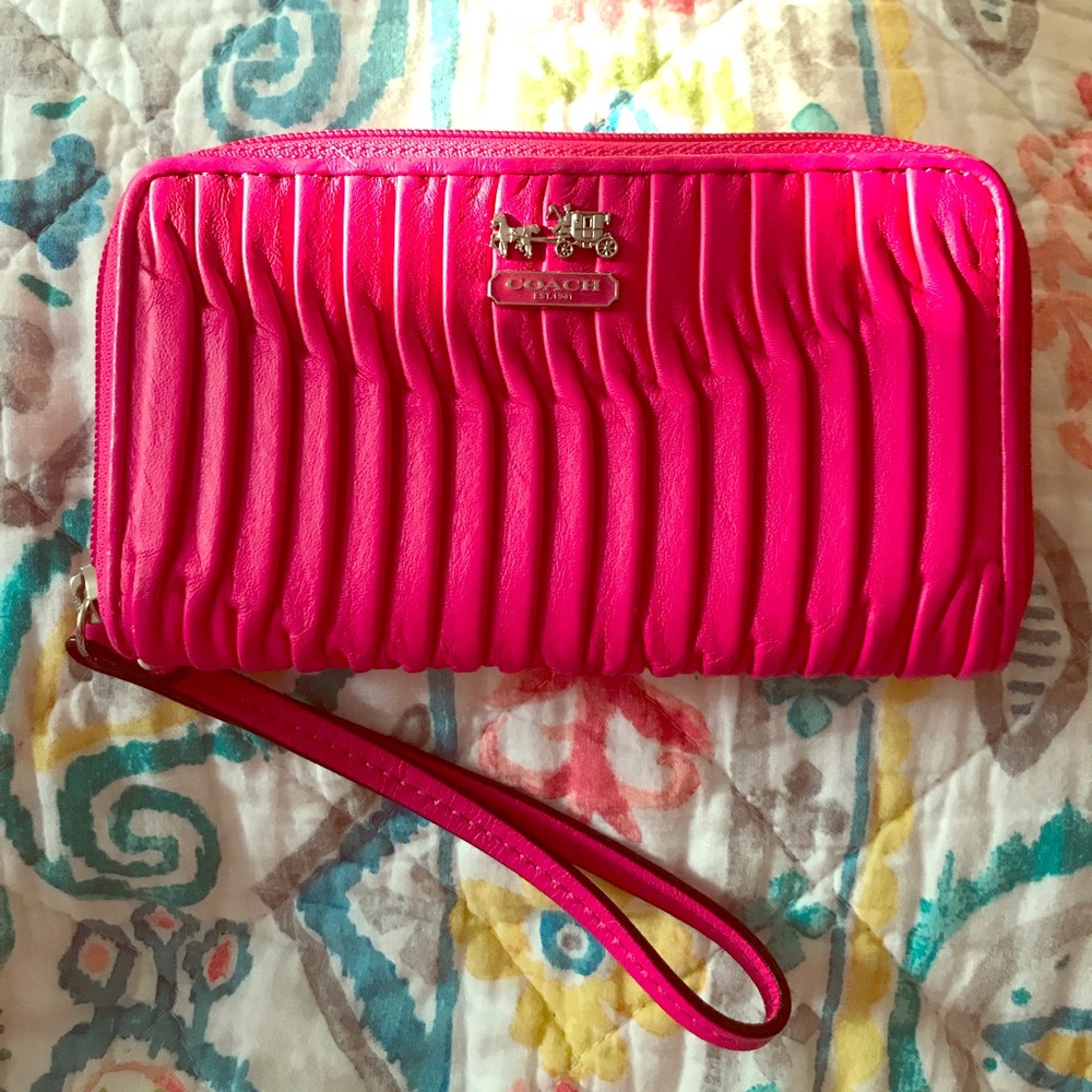 Coach Wristlet- Fuschia